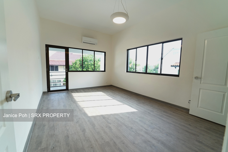 Pasir Ris Beach Park (D18), Semi-Detached #168458252